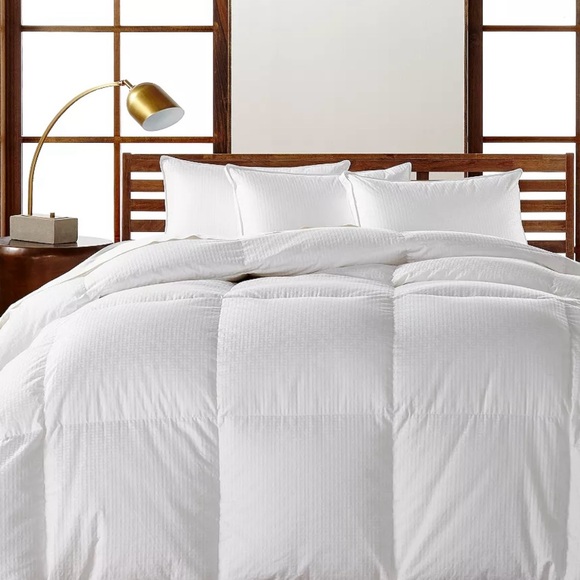 Hotel Collection European White Goose Down Comforter - Picture 1 of 4